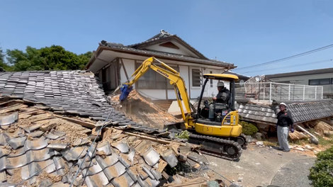 生き埋めになってしまったポメラニアンの救出